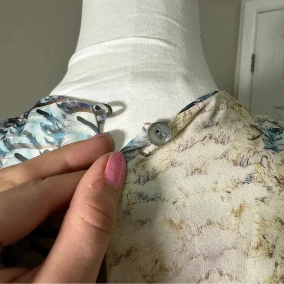 Christian  cota 100% silk ruffled mini dress 6 - Picture 6 of 7